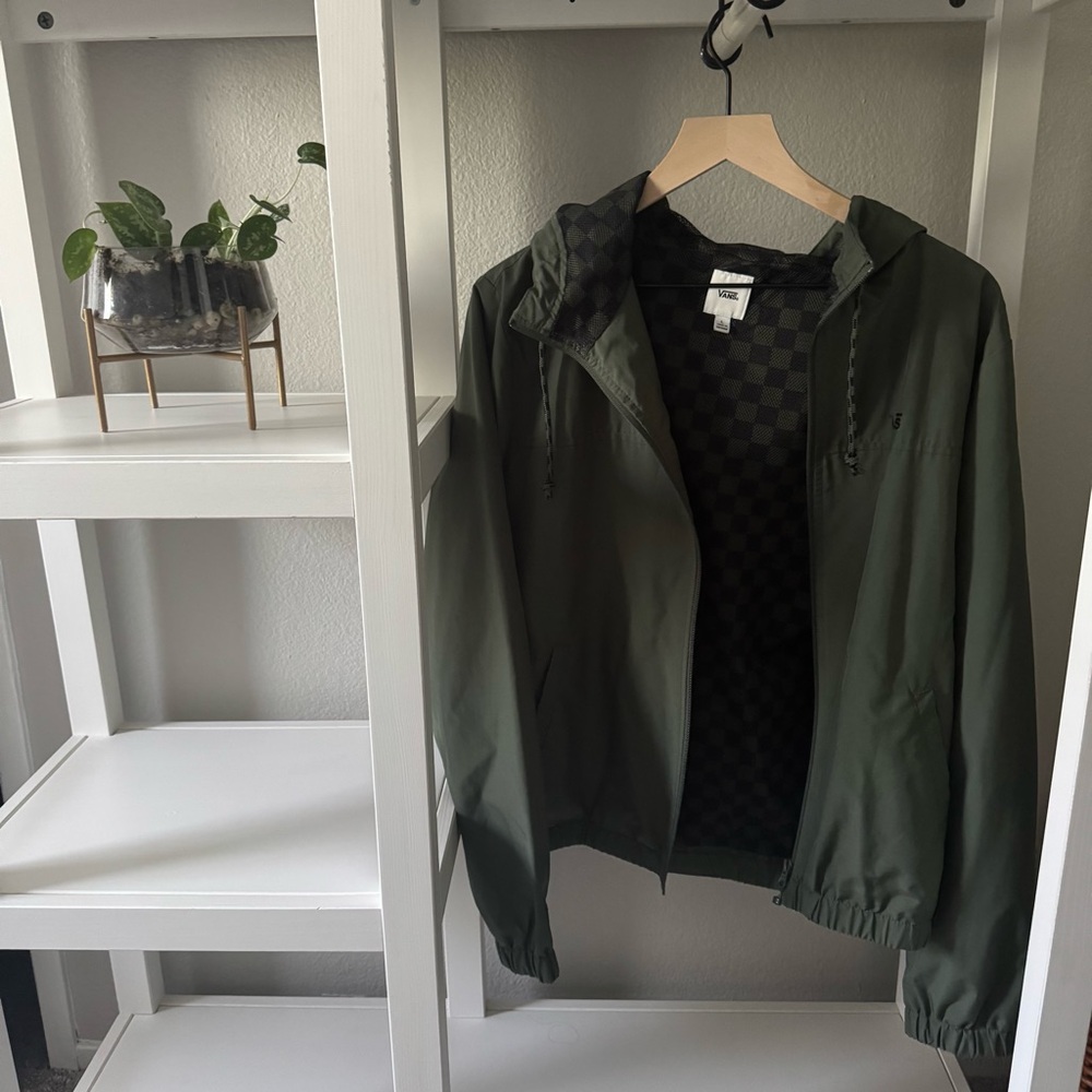 🌟GUC🌟Vans Rain Jacket